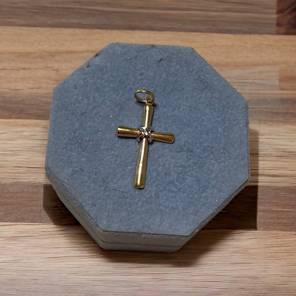 Jewelry - 14k Gold and White Gold MILOR Vintage Italain Cross Pendant